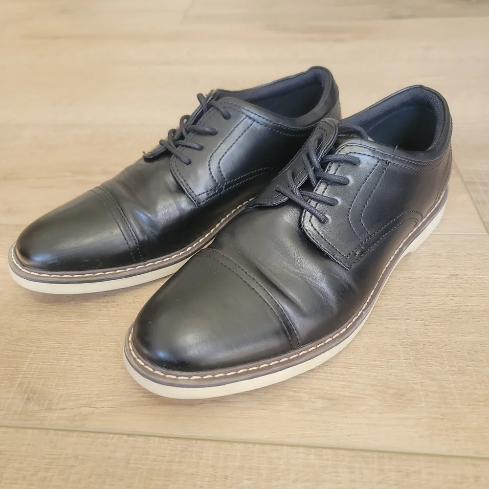 Alfani Mens Theo Black Cap Toe Memory Foam Oxfords Size 9.5M Near New